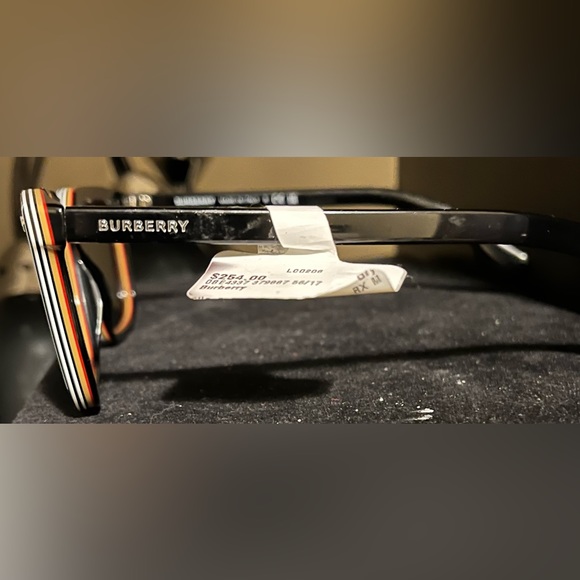 Brand New Burberry Sunglasses BE 4337 3798/87 Black/Dark Grey For Men Women - Picture 2 of 7